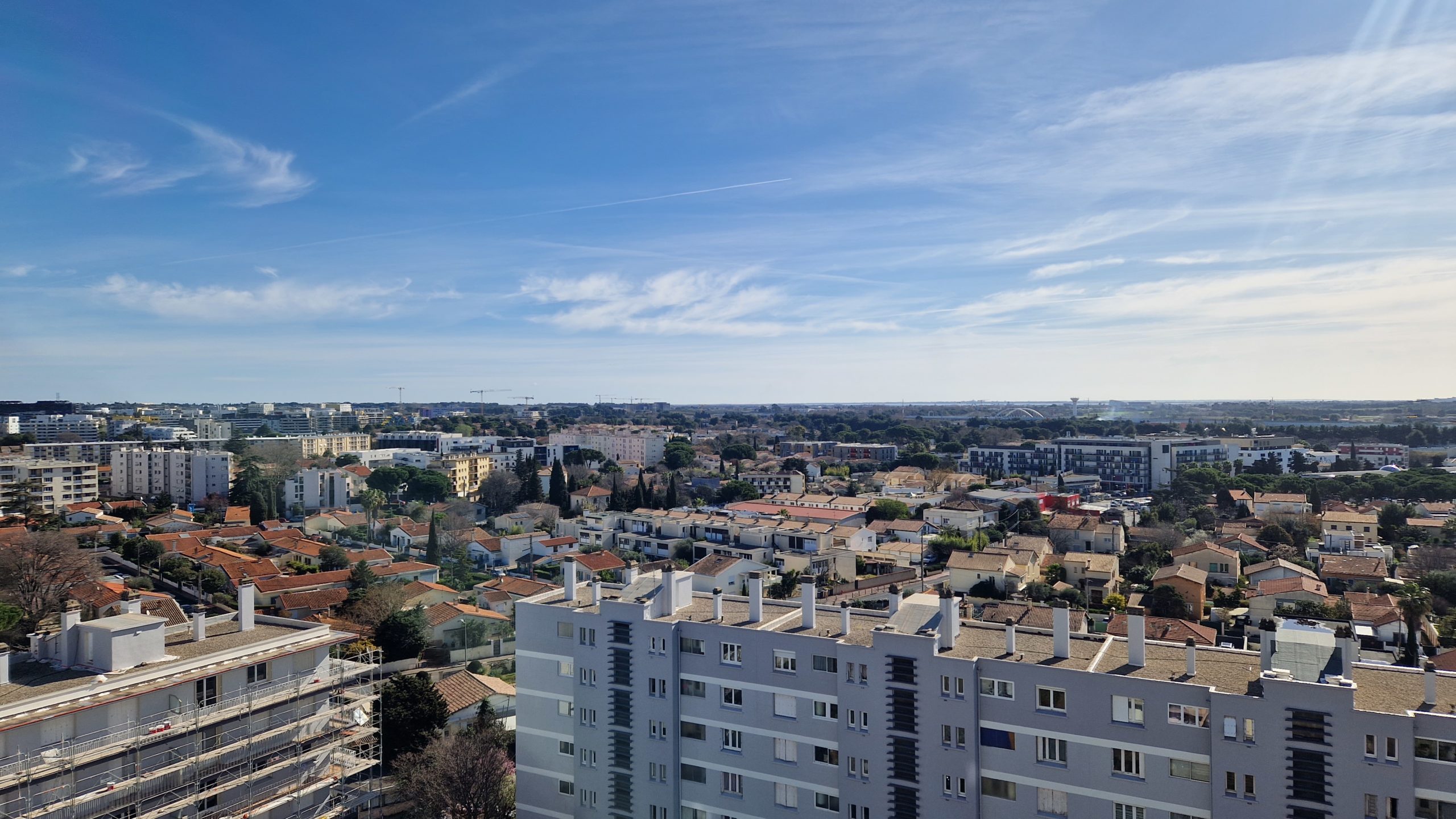 T3 – 3 pièces Montpellier Sud – vue – plein sud – 12° étage – sans vis-à-vis.